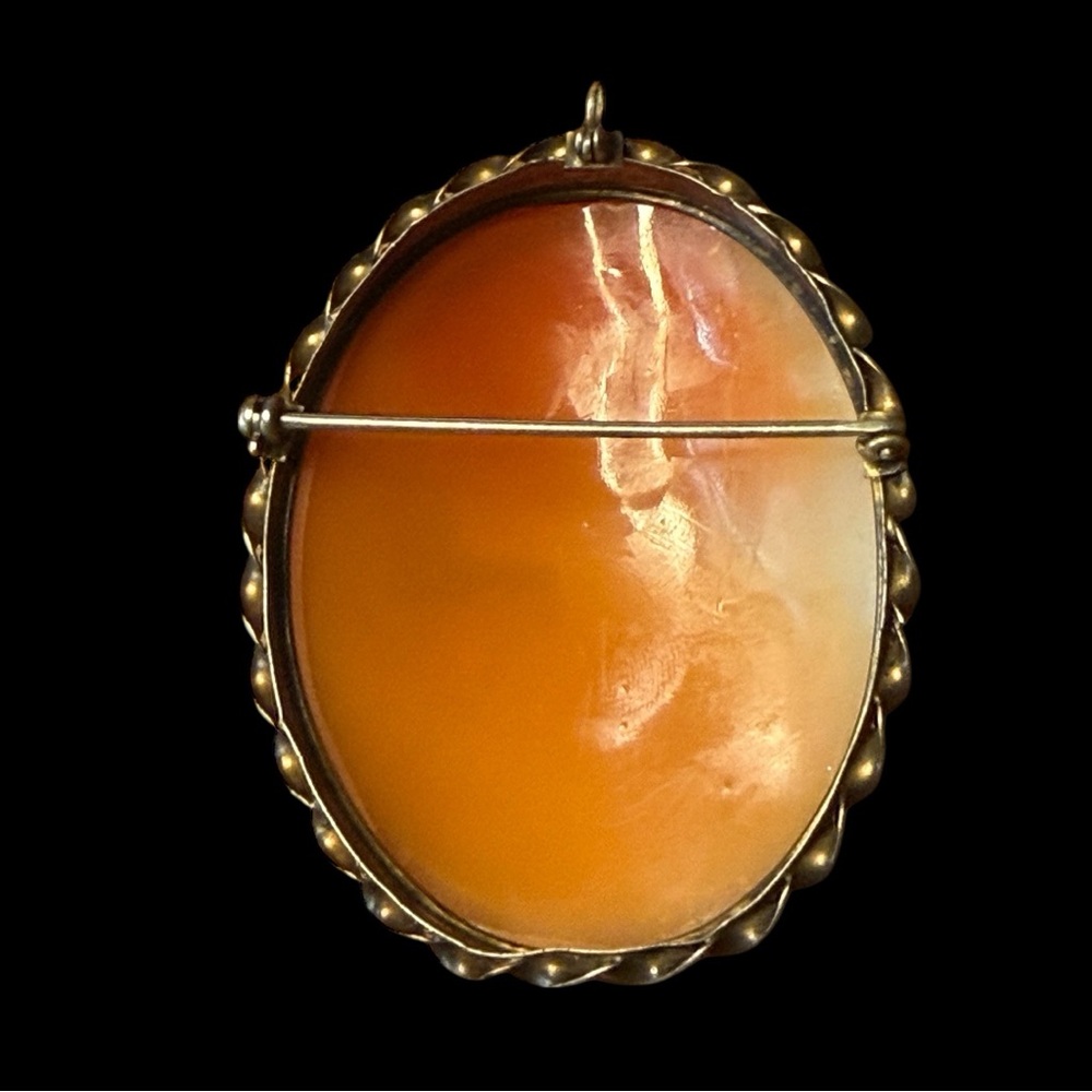 Antique carved shell cameo brooch of floral motifs, 10k GF setting Italy. - Picture 5 of 8